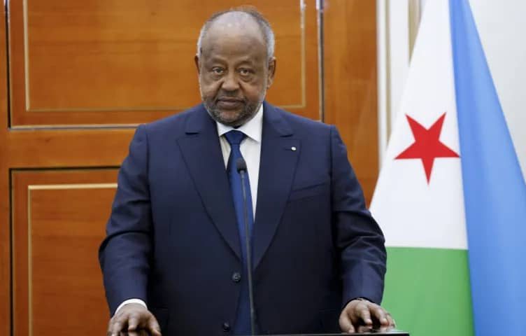 السيد/ إسماعيل عمر جيله